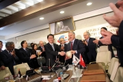 강호인장관, 터키 총리 예방, 교통부와 MOU 체결…국가비전 2023 중점 협력키로